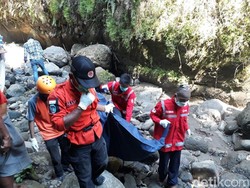 Mayat Pria di Dasar Jurang Ponorogo Belum Dijemput, Ini Kata Polisi