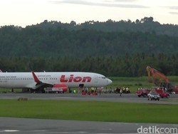 Lion Air yang Tergelincir di Gorontalo Belum Berhasil Dievakuasi