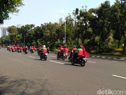 May Day, Aparat Gabungan Siaga di Depan Balai Kota DKI