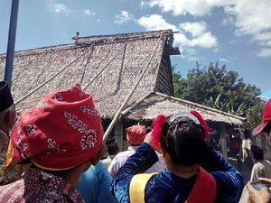 Festival Teluk Jailolo Dimeriahkan Peresmian Rumah Adat Sasadu