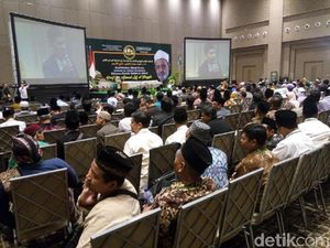 Grand Syaikh, TGB, Menag Hadiri Reuni Alumni Al-Azhar Indonesia Grand Syaikh, TGB, Menag Hadiri Reuni Alumni Al-Azhar Indonesia