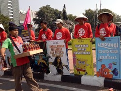 Buruh Minta Menteri Susi Tenggelamkan Pelanggar Pekerja Perikanan