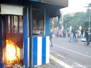 3 Tersangka Demo Ricuh Bakar Pospol di Yogya Berstatus Mahasiswa