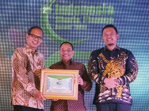 Penghargaan Indonesia Syariah Finance Award