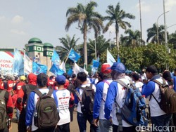 May Day, Massa Buruh Mulai Kumpul di Depan DPR
