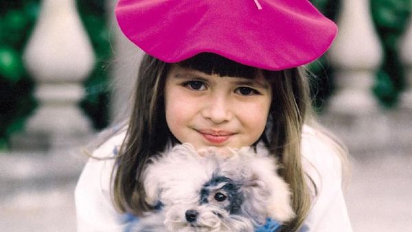 Ingat Dulce Maria di Carita de Angel? Ini Gayanya yang Dewasa Setelah 23 Tahun