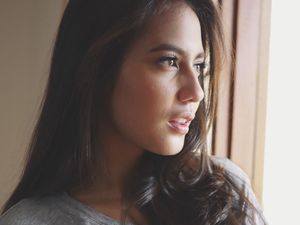 Foto: Deretan Gaya Simpel Tapi Memikat Pevita Pearce Hanya Pakai Kaus Foto: Deretan Gaya Simpel Tapi Memikat Pevita Pearce Hanya Pakai Kaus