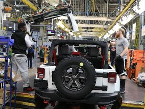 SUV Sangar dari Amerika Cuma Dapat 1 Bintang saat Diuji Tabrak SUV Sangar dari Amerika Cuma Dapat 1 Bintang saat Diuji Tabrak