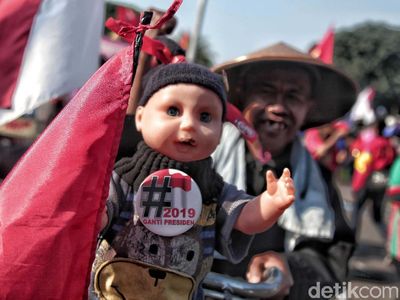 Atribut Unik May Day Jakarta