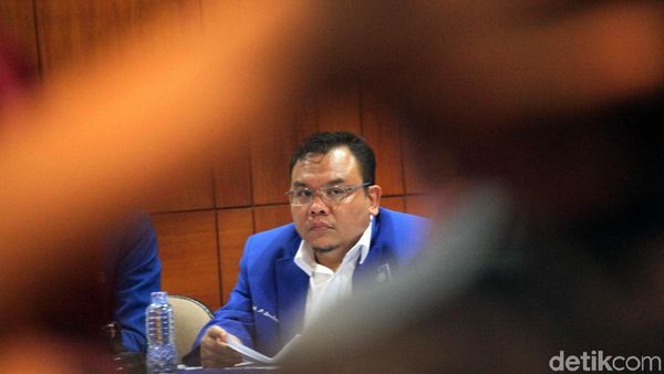 PAN Minta Pemerintah Tepati Janji ke Buruh