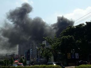 Gudang di Kembangan Jakarta Barat Terbakar