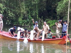 Banyuwangi Rintis Wisata Rumah Apung Waduk Lecari