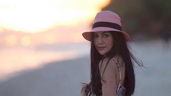 Sosialita Anak Bos Perusahaan Wine Thailand & Keindahan Bali