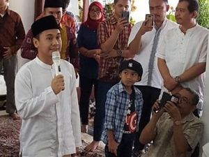 Raditya Dika Pengajian Jelang Nikah, Netizen: Mau Sunatan, Bang?