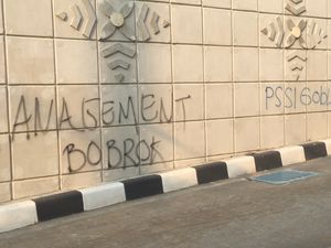Sandiaga Ingin Undang Pelaku Vandalisme di Underpass Matraman