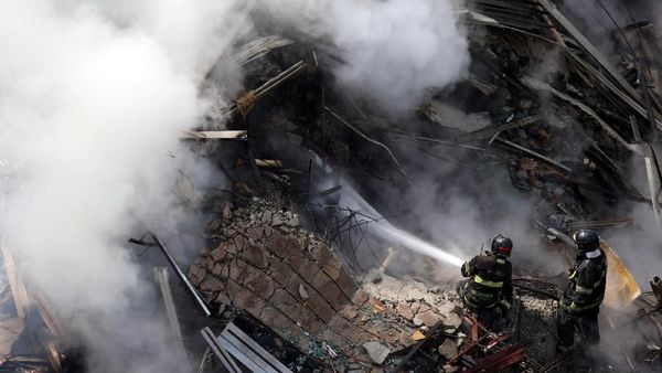 Gedung 26 Lantai di Brazil Terbakar dan Ambruk