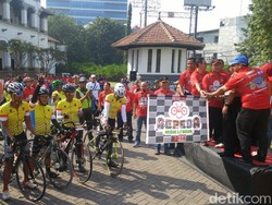 Gelar Touring Sepeda, Kemenhub Rasakan Kondisi Jalan Rute Mudik