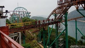 Foto: Roller Coaster VR yang Bikin Deg-degan