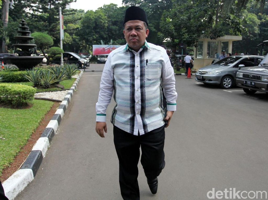 Saat Fahri Koreksi Tweet Fraksi PKS soal Pembubaran Representatif Saat Fahri Koreksi Tweet Fraksi PKS soal Pembubaran Representatif