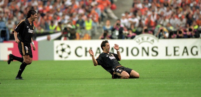 24 May 2000:  Fernando Morientes of Real Madrid celebrates during  the European Champions League Final 2000 against Valencia at the Stade de France, Saint-Denis, France. Real Madrid won 3-0. \ Mandatory Credit: Shaun Botterill /Allsport