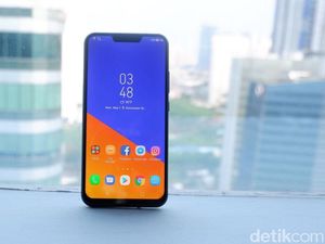 Spek Mirip, Zenfone Max Pro dan 5 Saling Kanibal? Spek Mirip, Zenfone Max Pro dan 5 Saling Kanibal?