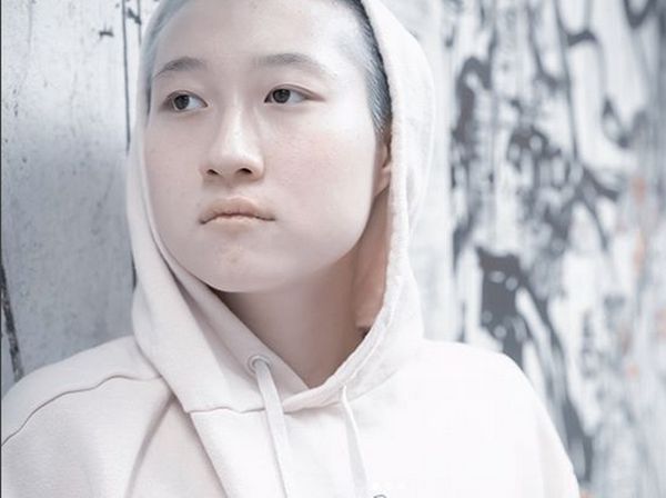 Ini Dia Putri Jackie Chan, Etta Ng Chok Lam yang Tak Diakui