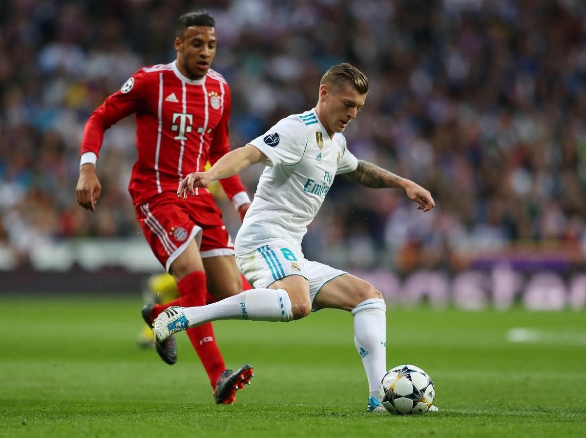 Penampilan Toni Kroos saat Real Madrid bermain imbang 2-2 dengan Bayern Munich di Santiago Bernabeu (Foto: Catherine Ivill/Getty Images)
