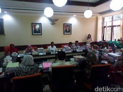 Soal UNBK Bocor, Dewan Tuntut Kadispendik Mundur