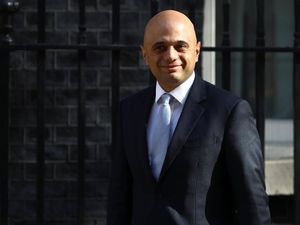 Sajid Javid Mendagri Inggris Pertama yang Muslim