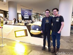 Ini 3 Saudara Asal Indonesia yang Sukses Jual Keripik hingga Gaya Keren Suzy Saat Makan