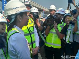 Cek Proyek Kereta Cepat JKT-BDG, Rini Dibantu Penerjemah