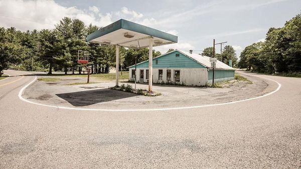 Begini Penampakan Pom Bensin di AS yang Telantar