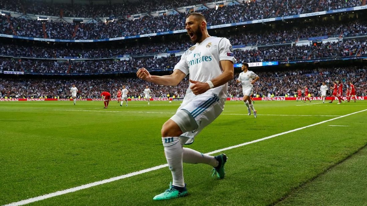 Dari rombongan awal Los Galacticos generasi kedua yang lahir era 2009, tinggal Karim Benzema yang tersisa di Madrid (Foto: Kai Pfaffenbach/Reuters)