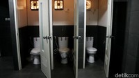 Begini penampakan toilet pemain.