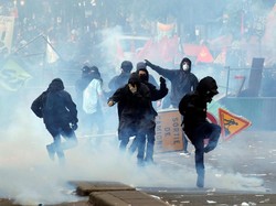 Unjuk Rasa Hari Buruh di Paris Ricuh, 109 Orang Ditahan