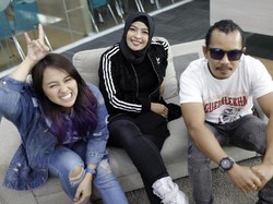 Lirik dan Chord Lagu Terbang dari Kotak