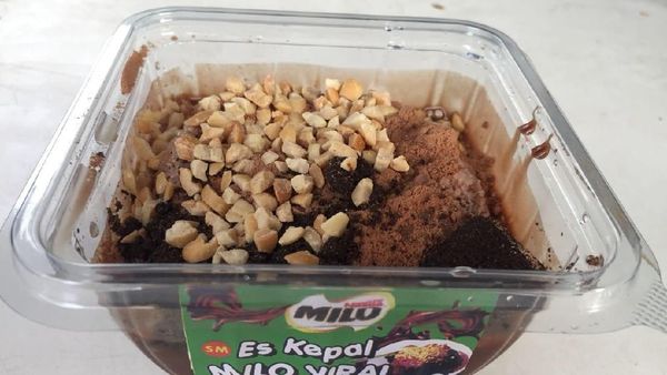 Bikin Ngakak! 10 Komentar Netizen yang  Sindir Kepopuleran Es Kepal Milo