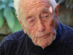 Professor Australia Berusia 104 Tahun ke Swiss untuk Akhiri Hidupnya