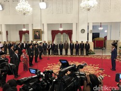 Jokowi Lantik 9 Anggota KPPU