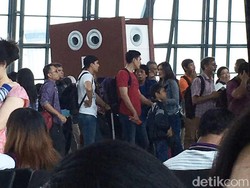 Dimas Masih Tutupi Pernikahahan dengan Nadine Chandrawinata