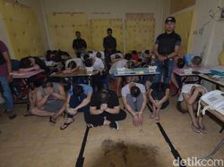 Foto 103 WN Tiongkok Pelaku Kejahatan Siber Saat Diciduk Polda Bali