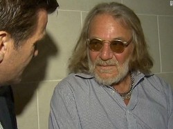 Dokter Akui Trump Mendiktenya Tulis Surat Kesehatan