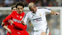 Fernando Morientes juga empat kali bermain di final Liga Champoins. Tiga kali berakhir juara bersama Real Madrid, sekali menjadi runner-up dengan AS Monaco. (Foto: Clive Mason/Getty Images)