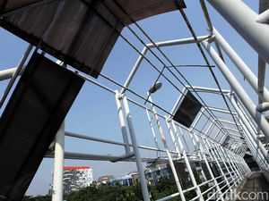 JPO Mangga Dua Kini Tidak Beratap