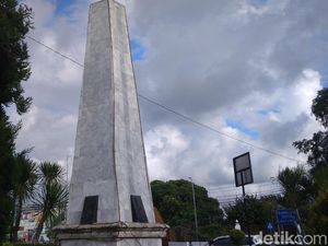 Foto: Histori di Balik Tugu Proklamasi Cirebon