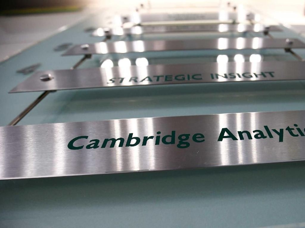 Cambridge Analytica Nyatakan Diri Bangkrut Cambridge Analytica Nyatakan Diri Bangkrut