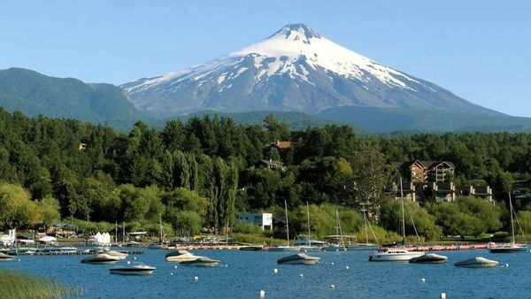 10 Gunung Berapi Paling Fotogenik, Salah Satunya di Indonesia
