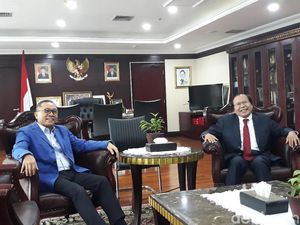 Rizal Ramli Sambangi Zulkifli Hasan di DPR, Bahas Apa?