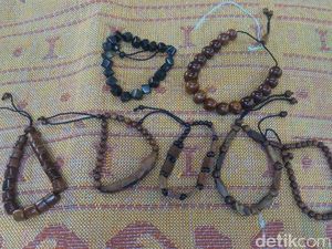 Gelang Kokka Fera yang Disebut #GelangKode Menjamur di Tanah Abang