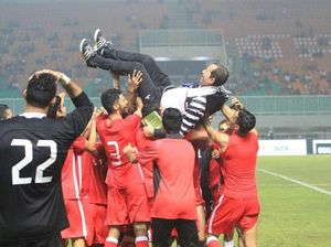 Lampu Stadion Sempat Padam, Bahrain Juara PSSI Anniversary Cup 2018